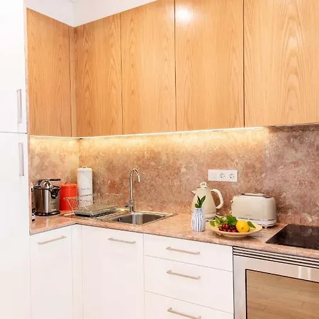 Ferreiros By Heart Of Funchal (Madeira)